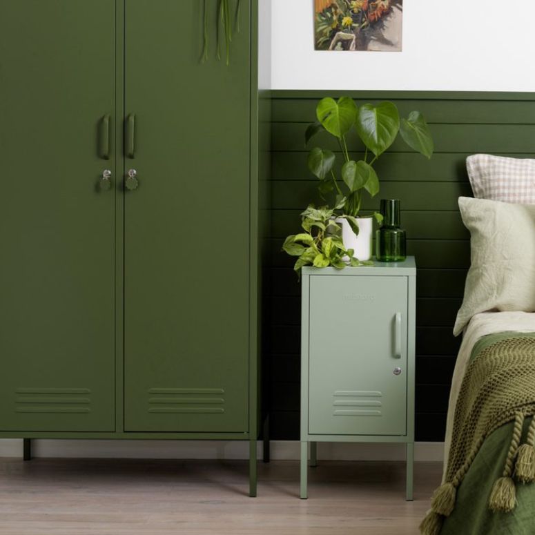 Monochromatic green bedroom